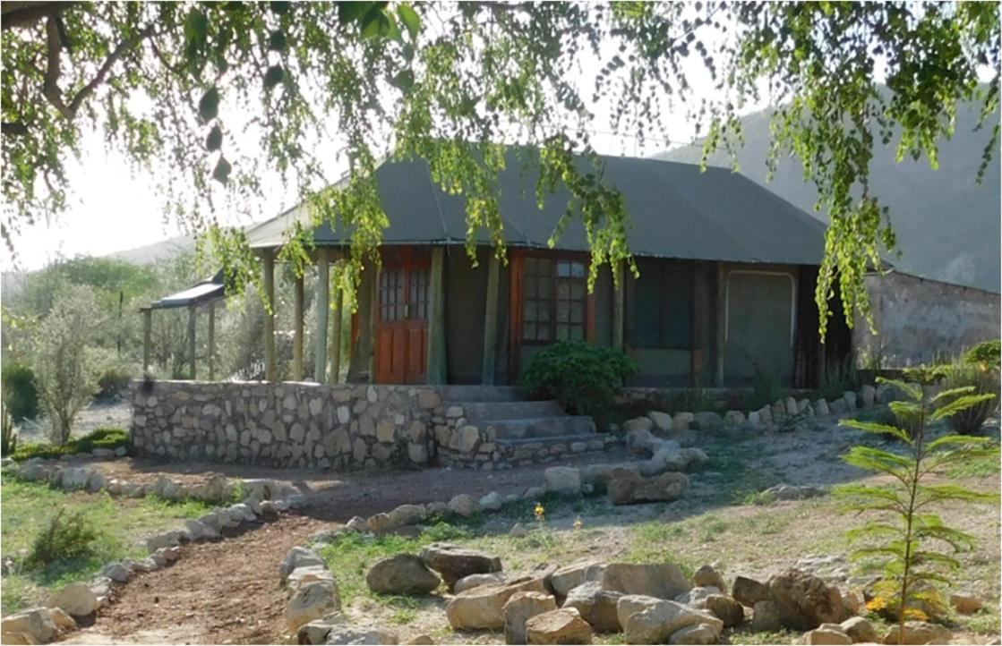 Kapika Waterfall Lodge Epupa エクステリア 写真