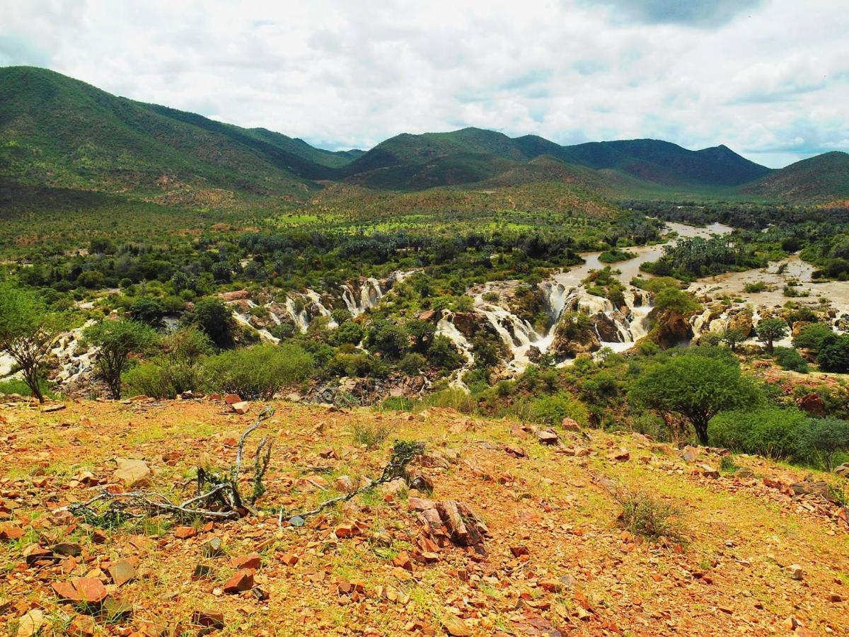Kapika Waterfall Lodge Epupa エクステリア 写真