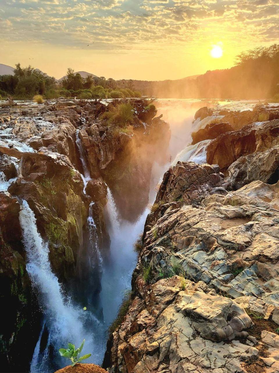 Kapika Waterfall Lodge Epupa エクステリア 写真
