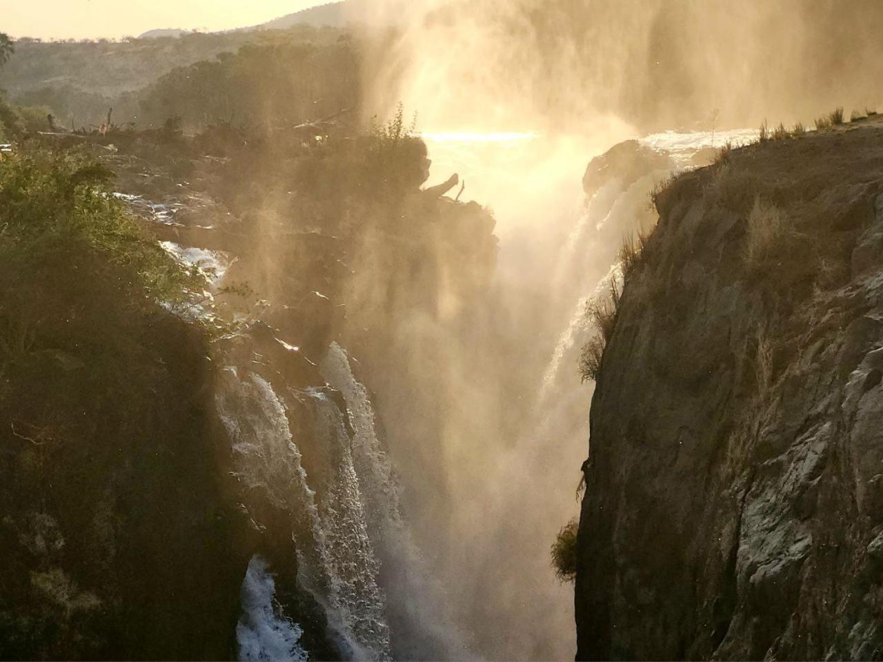 Kapika Waterfall Lodge Epupa エクステリア 写真