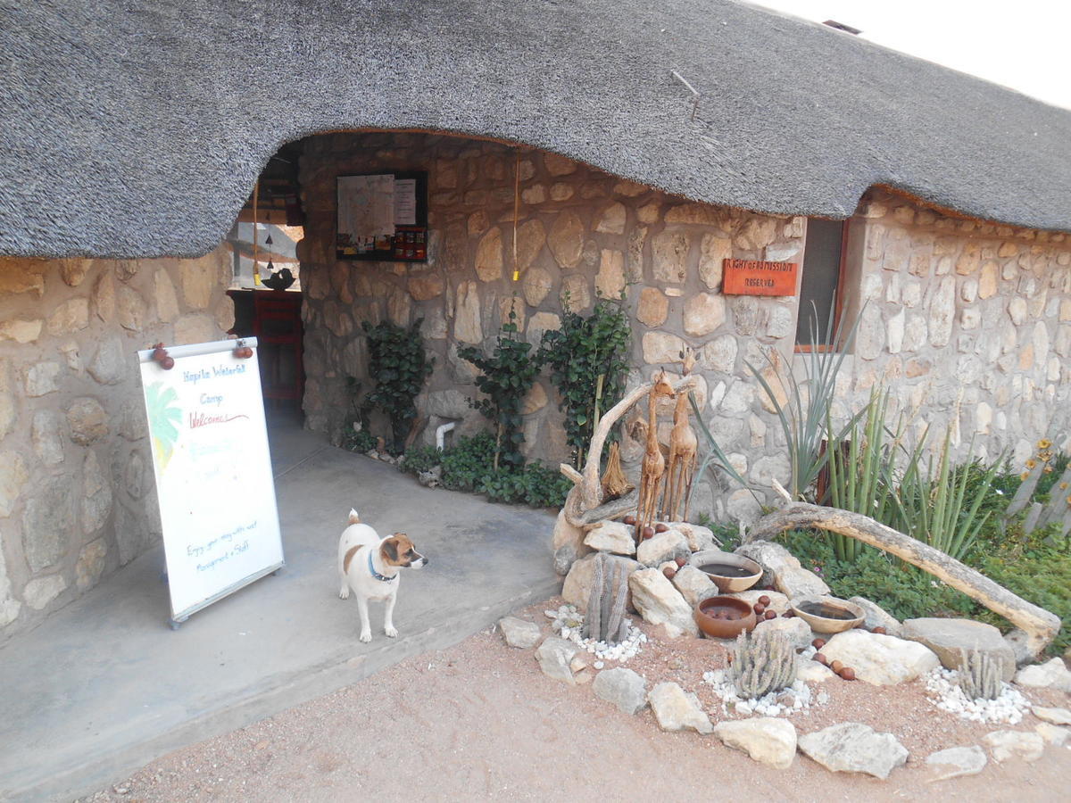 Kapika Waterfall Lodge Epupa エクステリア 写真
