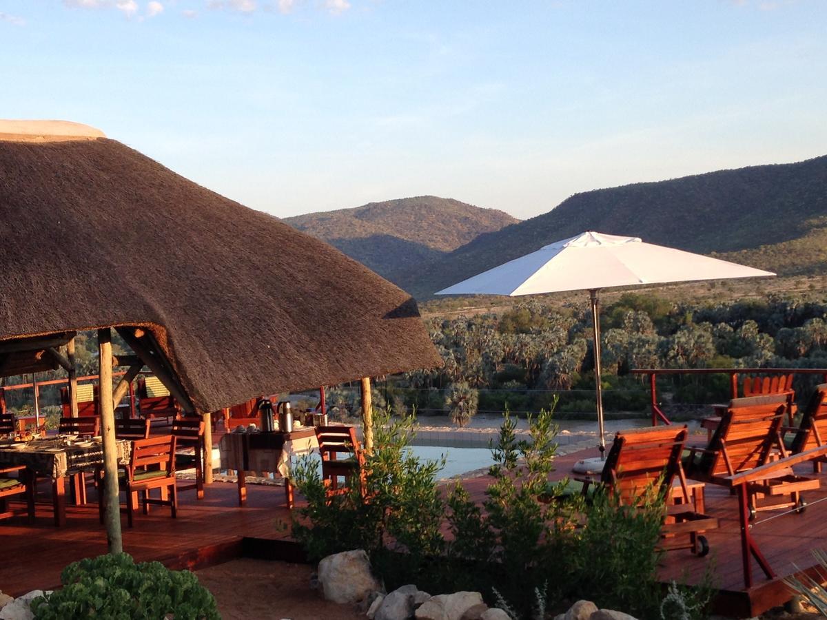 Kapika Waterfall Lodge Epupa エクステリア 写真