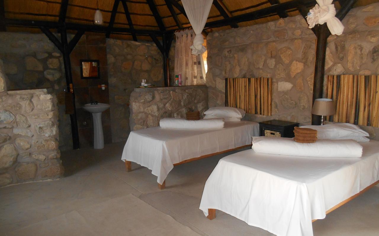Kapika Waterfall Lodge Epupa 部屋 写真