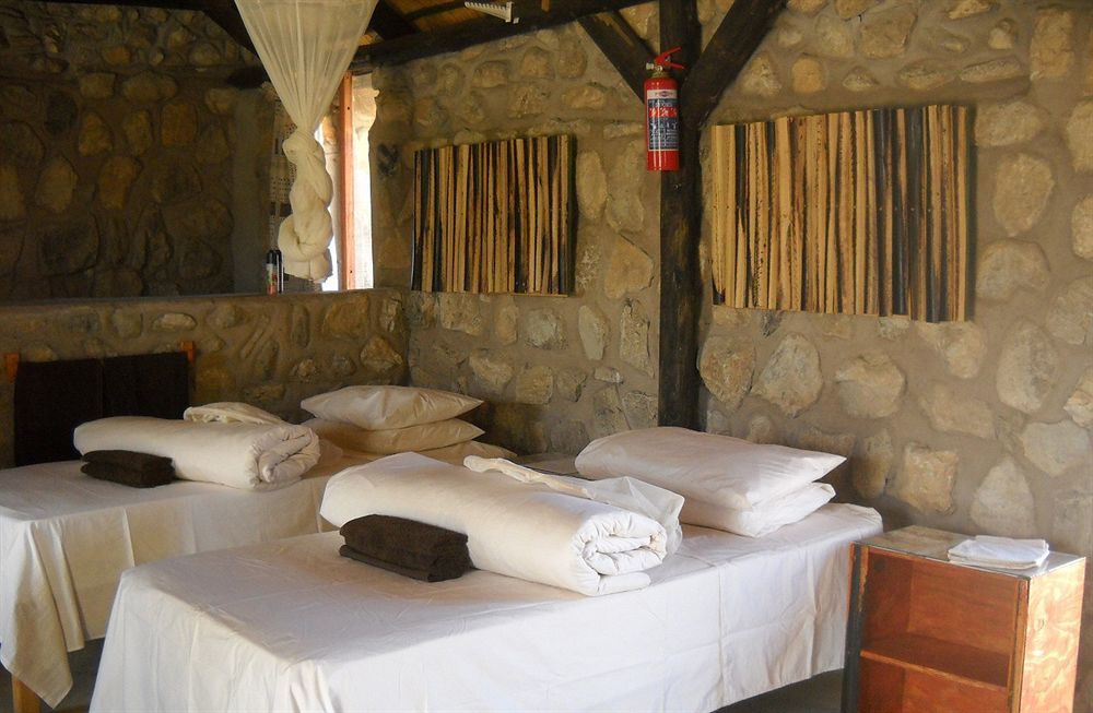 Kapika Waterfall Lodge Epupa エクステリア 写真